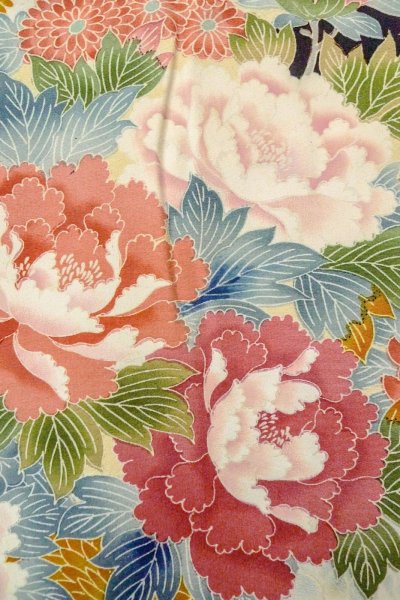 画像8: O0509A 女性用留袖 加賀友禅 シルク（正絹） 黒, ぼたん 【中古】【USED】【リサイクル】 ★★★☆☆【O0509A】 (8)