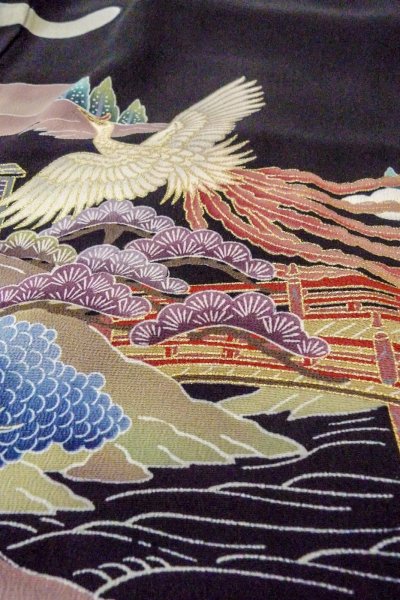 画像16: O0509C 女性用留袖  シルク（正絹） 黒, 梅 【中古】【USED】【リサイクル】 ★★☆☆☆【O0509C】 (16)