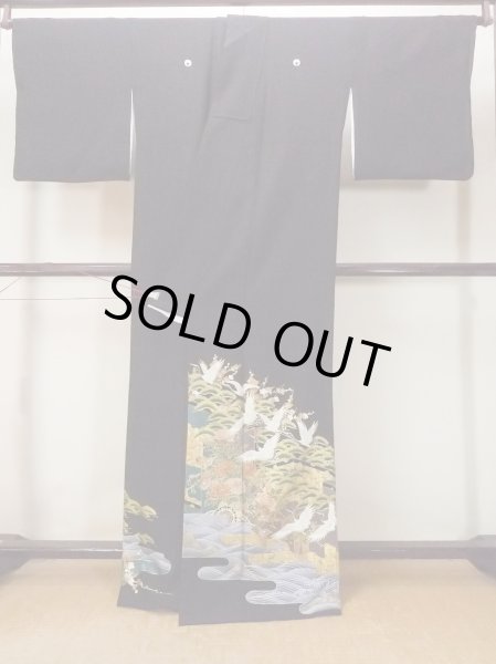 画像2: O0509D 女性用留袖  化繊 黒, ぼたん 【中古】【USED】【リサイクル】 ★★★★☆【O0509D】 (2)