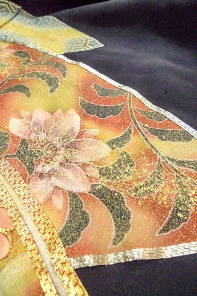 画像14: O0509E 女性用留袖  シルク（正絹） 黒, 花 【中古】【USED】【リサイクル】 ★★★☆☆【O0509E】 (14)