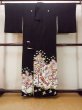 画像2: O0509F 女性用留袖  シルク（正絹） 黒, 花 【中古】【USED】【リサイクル】 ★★★☆☆【O0509F】 (2)