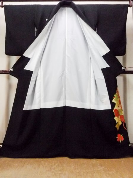 画像3: O0509G 女性用留袖  シルク（正絹） 黒, 蘭 【中古】【USED】【リサイクル】 ★★★☆☆【O0509G】 (3)