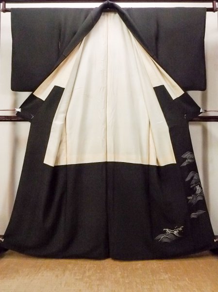 画像3: O0509H 女性用留袖  シルク（正絹） 黒, 鳥 【中古】【USED】【リサイクル】 ★★☆☆☆【O0509H】 (3)