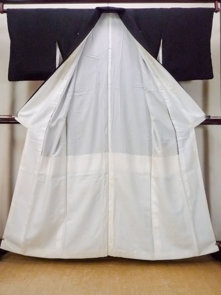 画像3: O0509L 女性用留袖  シルク（正絹） 黒, ぼたん 【中古】【USED】【リサイクル】 ★★★☆☆【O0509L】 (3)