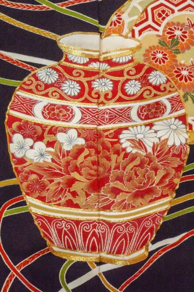 画像7: O0509L 女性用留袖  シルク（正絹） 黒, ぼたん 【中古】【USED】【リサイクル】 ★★★☆☆【O0509L】 (7)