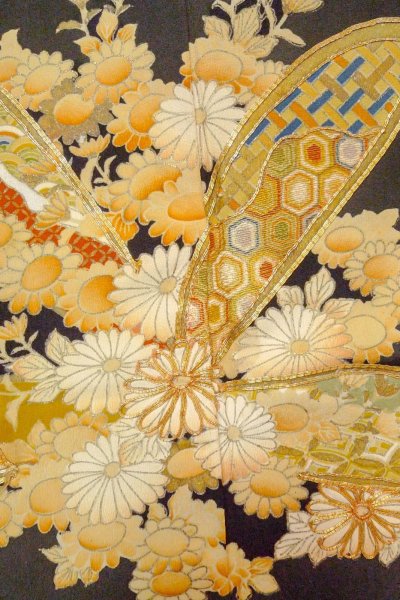 画像7: O0509M 女性用留袖  シルク（正絹） 黒, ぼたん 【中古】【USED】【リサイクル】 ★☆☆☆☆【O0509M】 (7)