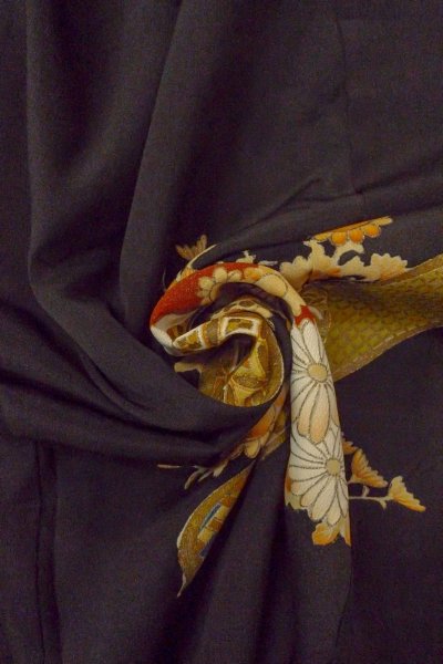 画像15: O0509M 女性用留袖  シルク（正絹） 黒, ぼたん 【中古】【USED】【リサイクル】 ★☆☆☆☆【O0509M】 (15)