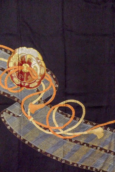 画像5: O0509N 女性用留袖  シルク（正絹） 黒, 房付き紐 【中古】【USED】【リサイクル】 ★★★☆☆【O0509N】 (5)