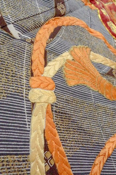 画像13: O0509N 女性用留袖  シルク（正絹） 黒, 房付き紐 【中古】【USED】【リサイクル】 ★★★☆☆【O0509N】 (13)