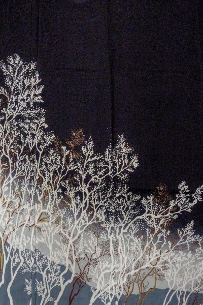 画像4: O0509P 女性用留袖  シルク（正絹） 黒, 木 【中古】【USED】【リサイクル】 ★★☆☆☆【O0509P】 (4)