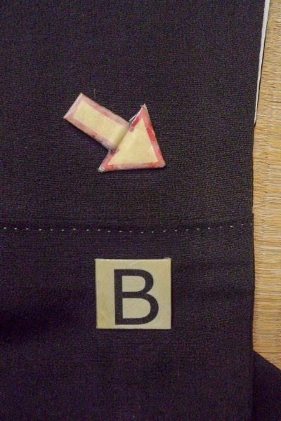 画像17: O0509Q 女性用留袖  シルク（正絹） 黒, 菊 【中古】【USED】【リサイクル】 ★★☆☆☆【O0509Q】 (17)