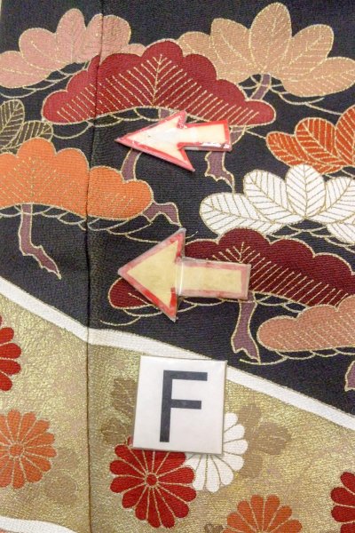 画像21: O0509Q 女性用留袖  シルク（正絹） 黒, 菊 【中古】【USED】【リサイクル】 ★★☆☆☆【O0509Q】 (21)