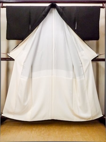 画像3: O0509S 女性用留袖  シルク（正絹） 黒, 鶴 【中古】【USED】【リサイクル】 ★★☆☆☆【O0509S】 (3)