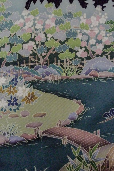 画像10: O0509U 女性用留袖  化繊 黒, 梅 【中古】【USED】【リサイクル】 ★★★☆☆【O0509U】 (10)