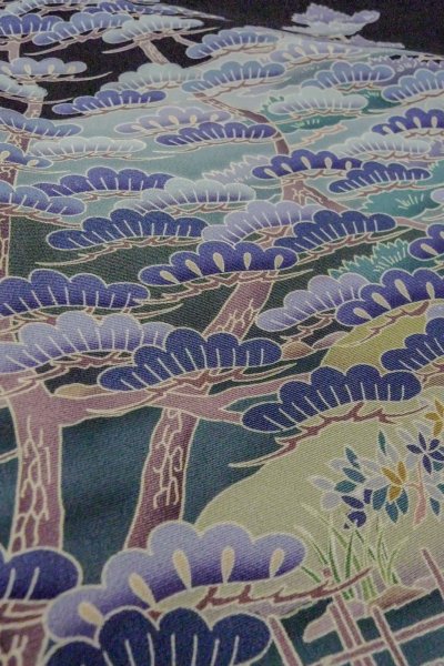 画像11: O0509U 女性用留袖  化繊 黒, 梅 【中古】【USED】【リサイクル】 ★★★☆☆【O0509U】 (11)