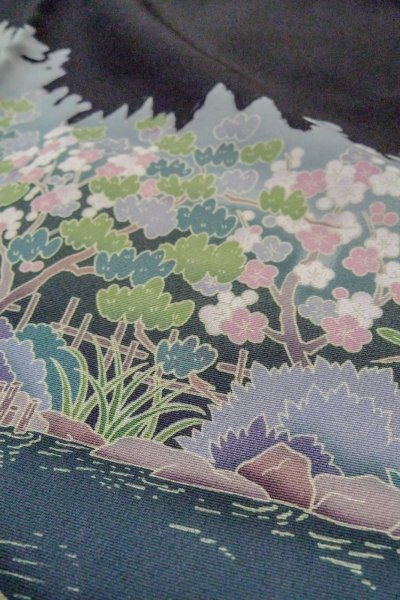 画像13: O0509U 女性用留袖  化繊 黒, 梅 【中古】【USED】【リサイクル】 ★★★☆☆【O0509U】 (13)