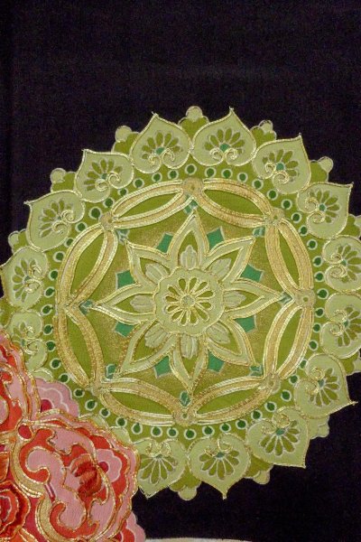 画像8: O0509W 女性用留袖  シルク（正絹） 黒, 菊 【中古】【USED】【リサイクル】 ★★★☆☆【O0509W】 (8)