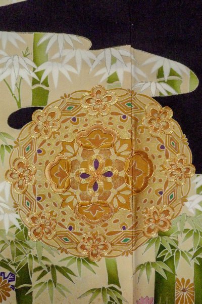 画像9: O0509W 女性用留袖  シルク（正絹） 黒, 菊 【中古】【USED】【リサイクル】 ★★★☆☆【O0509W】 (9)