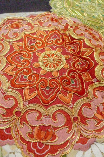 画像11: O0509W 女性用留袖  シルク（正絹） 黒, 菊 【中古】【USED】【リサイクル】 ★★★☆☆【O0509W】 (11)