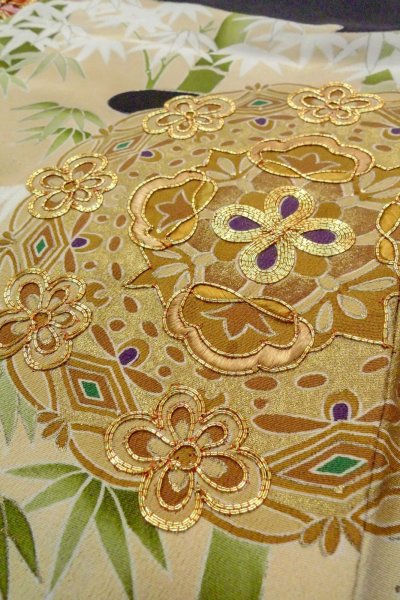 画像12: O0509W 女性用留袖  シルク（正絹） 黒, 菊 【中古】【USED】【リサイクル】 ★★★☆☆【O0509W】 (12)