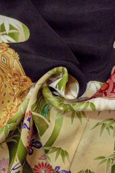 画像15: O0509W 女性用留袖  シルク（正絹） 黒, 菊 【中古】【USED】【リサイクル】 ★★★☆☆【O0509W】 (15)