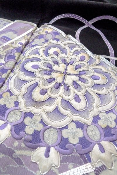 画像11: O0509X 女性用留袖  シルク（正絹） 黒, 梅 【中古】【USED】【リサイクル】 ★★☆☆☆【O0509X】 (11)