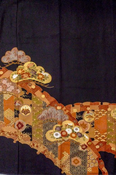 画像5: O0509Z 女性用留袖  シルク（正絹） 黒, ぼたん 【中古】【USED】【リサイクル】 ★★★☆☆【O0509Z】 (5)