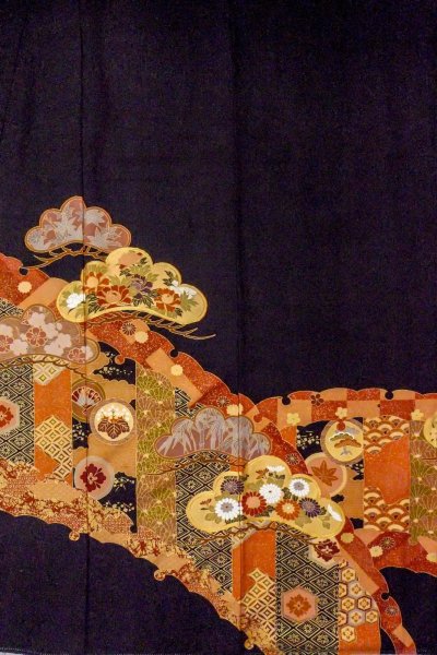 画像6: O0509Z 女性用留袖  シルク（正絹） 黒, ぼたん 【中古】【USED】【リサイクル】 ★★★☆☆【O0509Z】 (6)