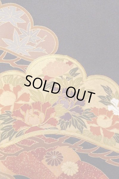 画像10: O0509Z 女性用留袖  シルク（正絹） 黒, ぼたん 【中古】【USED】【リサイクル】 ★★★☆☆【O0509Z】 (10)