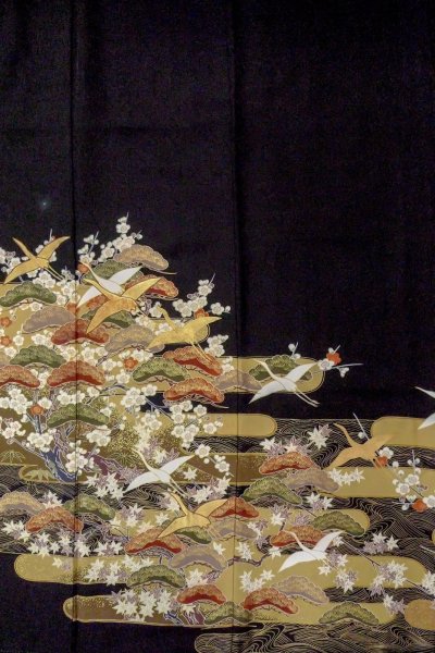 画像5: O0510A 女性用留袖  化繊 黒, 梅 【中古】【USED】【リサイクル】 ★★☆☆☆【O0510A】 (5)