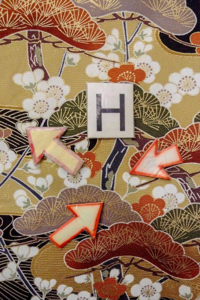 画像25: O0510A 女性用留袖  化繊 黒, 梅 【中古】【USED】【リサイクル】 ★★☆☆☆【O0510A】 (25)