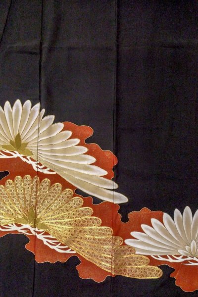 画像5: O0510B 女性用留袖  シルク（正絹） 黒, 花 【中古】【USED】【リサイクル】 ★★★☆☆【O0510B】 (5)