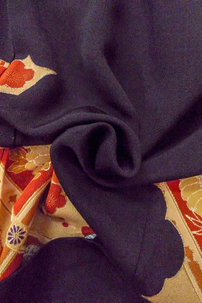 画像15: O0510C 女性用留袖  シルク（正絹） 黒, 菊 【中古】【USED】【リサイクル】 ★★★☆☆【O0510C】 (15)