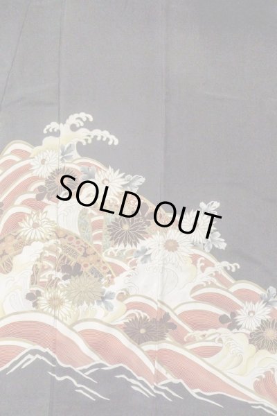 画像5: O0510D 女性用留袖  シルク（正絹） 黒, 菊 【中古】【USED】【リサイクル】 ★☆☆☆☆【O0510D】 (5)