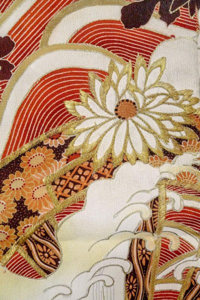 画像8: O0510D 女性用留袖  シルク（正絹） 黒, 菊 【中古】【USED】【リサイクル】 ★☆☆☆☆【O0510D】 (8)