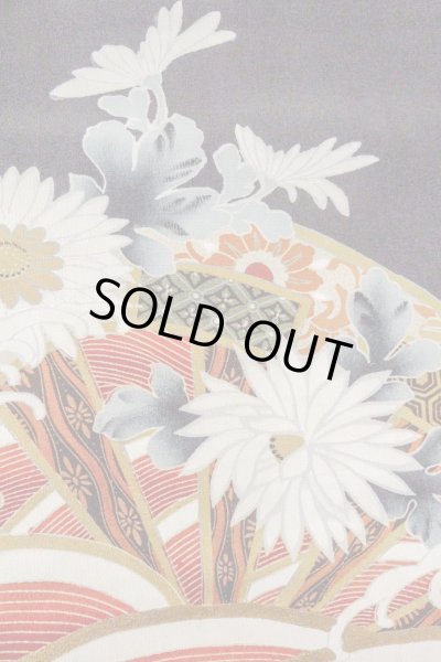 画像9: O0510D 女性用留袖  シルク（正絹） 黒, 菊 【中古】【USED】【リサイクル】 ★☆☆☆☆【O0510D】 (9)