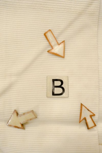 画像14: O0528Z 名古屋帯 女性用着物 麻   オフ　ホワイト 抽象的模様 【中古】 【USED】 【リサイクル】 ★★☆☆☆ (14)