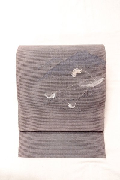 画像2: O0529B 八寸（袋名古屋）帯 女性用着物 麻  灰色がかった 紫色 鳥 【中古】 【USED】 【リサイクル】 ★★☆☆☆ (2)