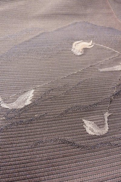 画像9: O0529B 八寸（袋名古屋）帯 女性用着物 麻  灰色がかった 紫色 鳥 【中古】 【USED】 【リサイクル】 ★★☆☆☆ (9)