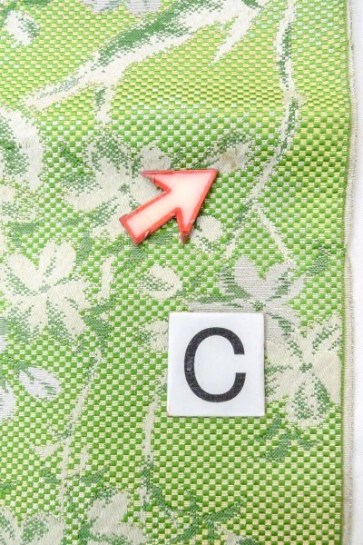 画像14: O0606Q 八寸（袋名古屋）帯 女性用着物 シルク（正絹）  光沢のある 黄緑色 桜 【中古】 【USED】 【リサイクル】 ★★☆☆☆ (14)