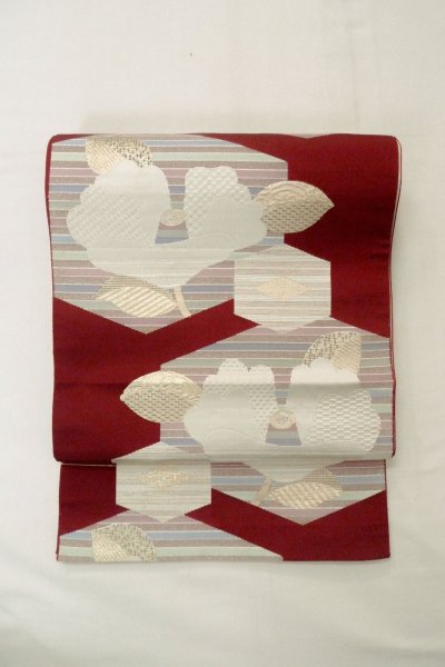 画像2: O0606V 八寸（袋名古屋）帯 女性用着物 シルク（正絹）  深い 赤色 椿 【中古】 【USED】 【リサイクル】 ★★★☆☆ (2)