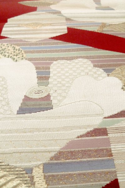 画像9: O0606V 八寸（袋名古屋）帯 女性用着物 シルク（正絹）  深い 赤色 椿 【中古】 【USED】 【リサイクル】 ★★★☆☆ (9)