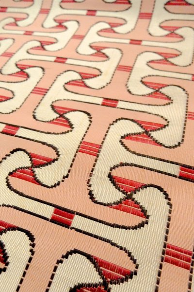 画像8: O0606X 八寸（袋名古屋）帯 女性用着物 シルク（正絹）   オフ　ホワイト 幾何学模様 【中古】 【USED】 【リサイクル】 ★★☆☆☆ (8)