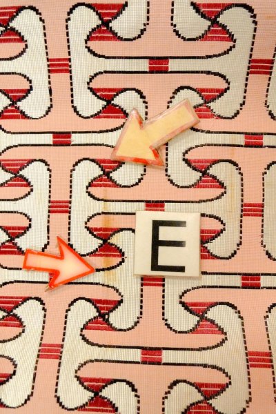 画像16: O0606X 八寸（袋名古屋）帯 女性用着物 シルク（正絹）   オフ　ホワイト 幾何学模様 【中古】 【USED】 【リサイクル】 ★★☆☆☆ (16)