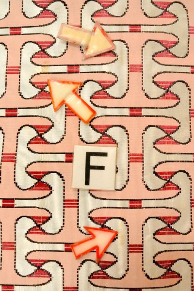 画像18: O0606X 八寸（袋名古屋）帯 女性用着物 シルク（正絹）   オフ　ホワイト 幾何学模様 【中古】 【USED】 【リサイクル】 ★★☆☆☆ (18)