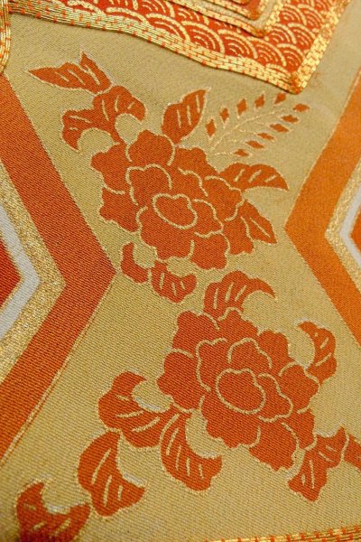 画像12: O0624G 女性用留袖  シルク（正絹） 黒, 唐花 【中古】【USED】【リサイクル】 ★☆☆☆☆【O0624G】 (12)