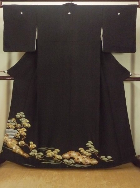 画像1: O0624H 女性用留袖  化繊 黒, 花 【中古】【USED】【リサイクル】 ★☆☆☆☆【O0624H】 (1)