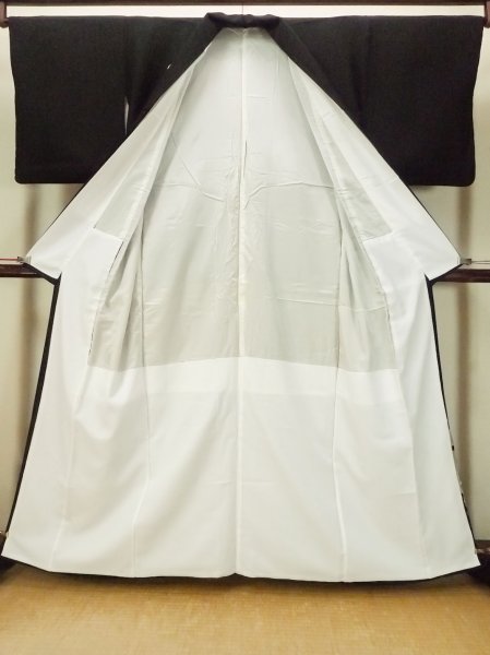 画像3: O0624H 女性用留袖  化繊 黒, 花 【中古】【USED】【リサイクル】 ★☆☆☆☆【O0624H】 (3)