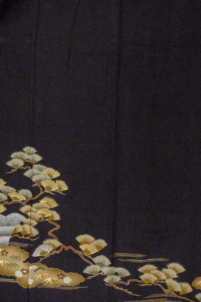 画像5: O0624H 女性用留袖  化繊 黒, 花 【中古】【USED】【リサイクル】 ★☆☆☆☆【O0624H】 (5)