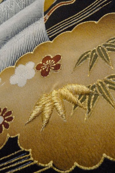 画像13: O0624H 女性用留袖  化繊 黒, 花 【中古】【USED】【リサイクル】 ★☆☆☆☆【O0624H】 (13)